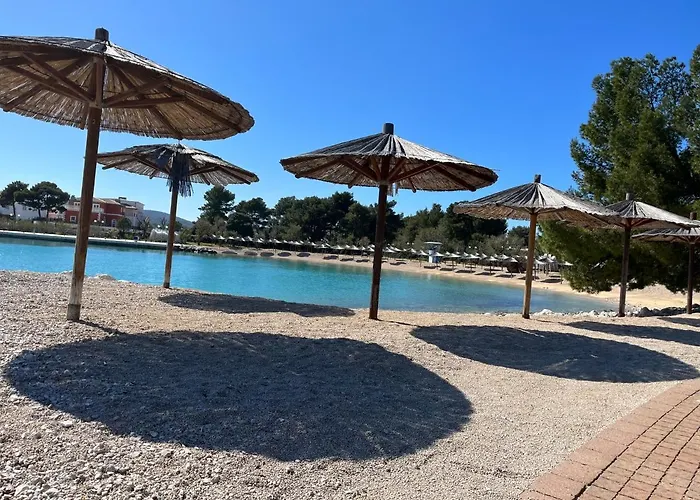 Dream In With Private Garden Апартаменты *