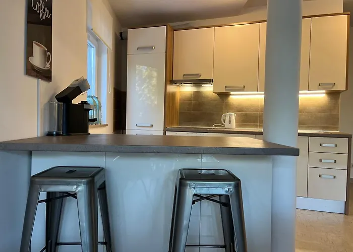 Апартаменты Dream In With Private Garden