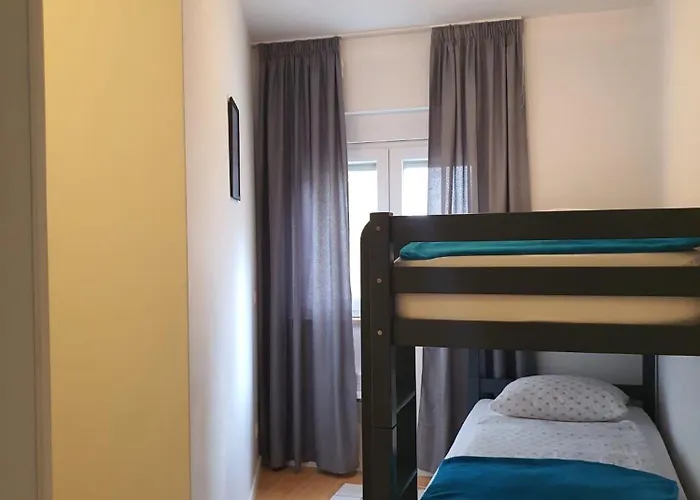 Dream In With Private Garden Шибеник