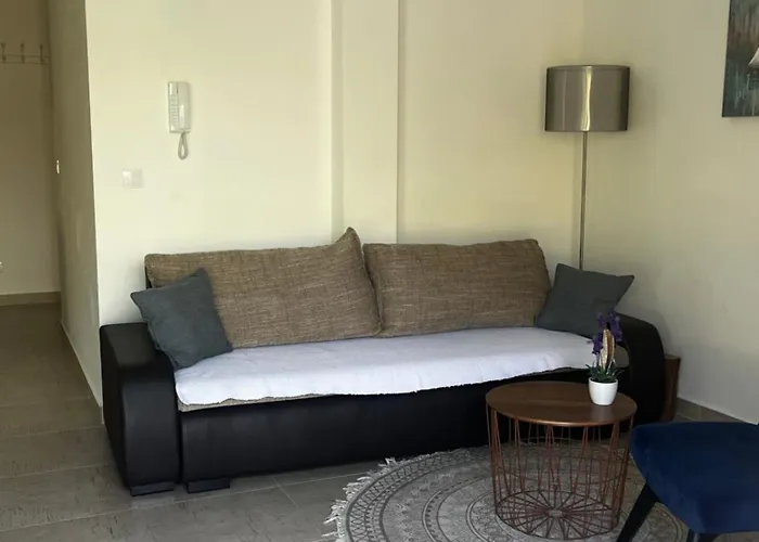 Апартаменты Dream In With Private Garden *